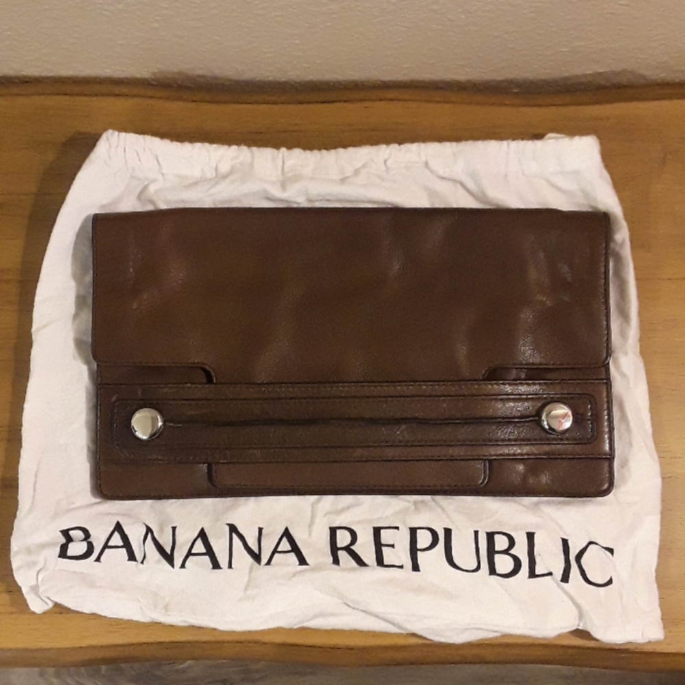 Gorgeous Banana Republic Leather Clutch